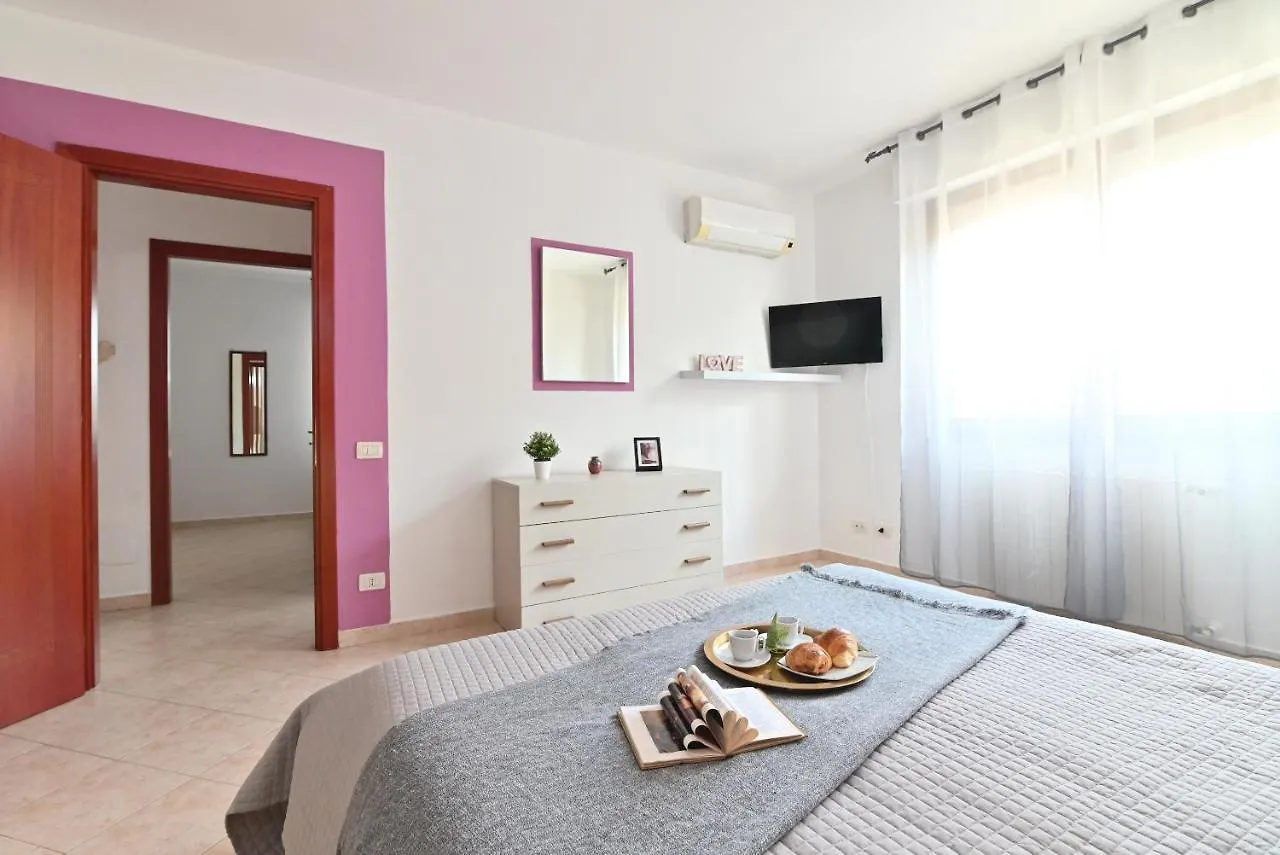 Apartment Izzhome Njoy Pula Italy