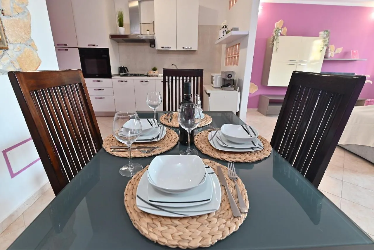 Izzhome Njoy Pula Apartment