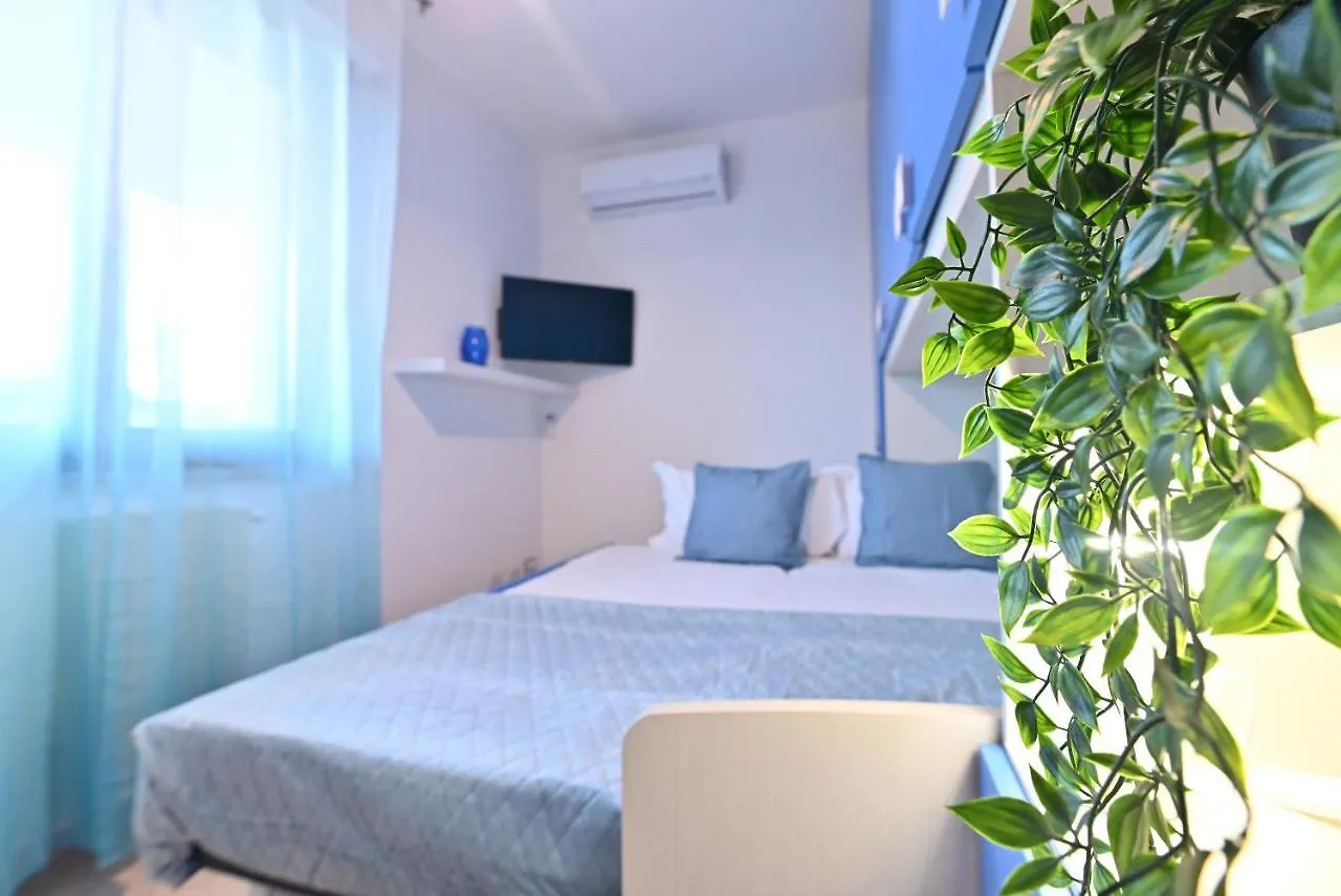 Apartment Izzhome Njoy Pula