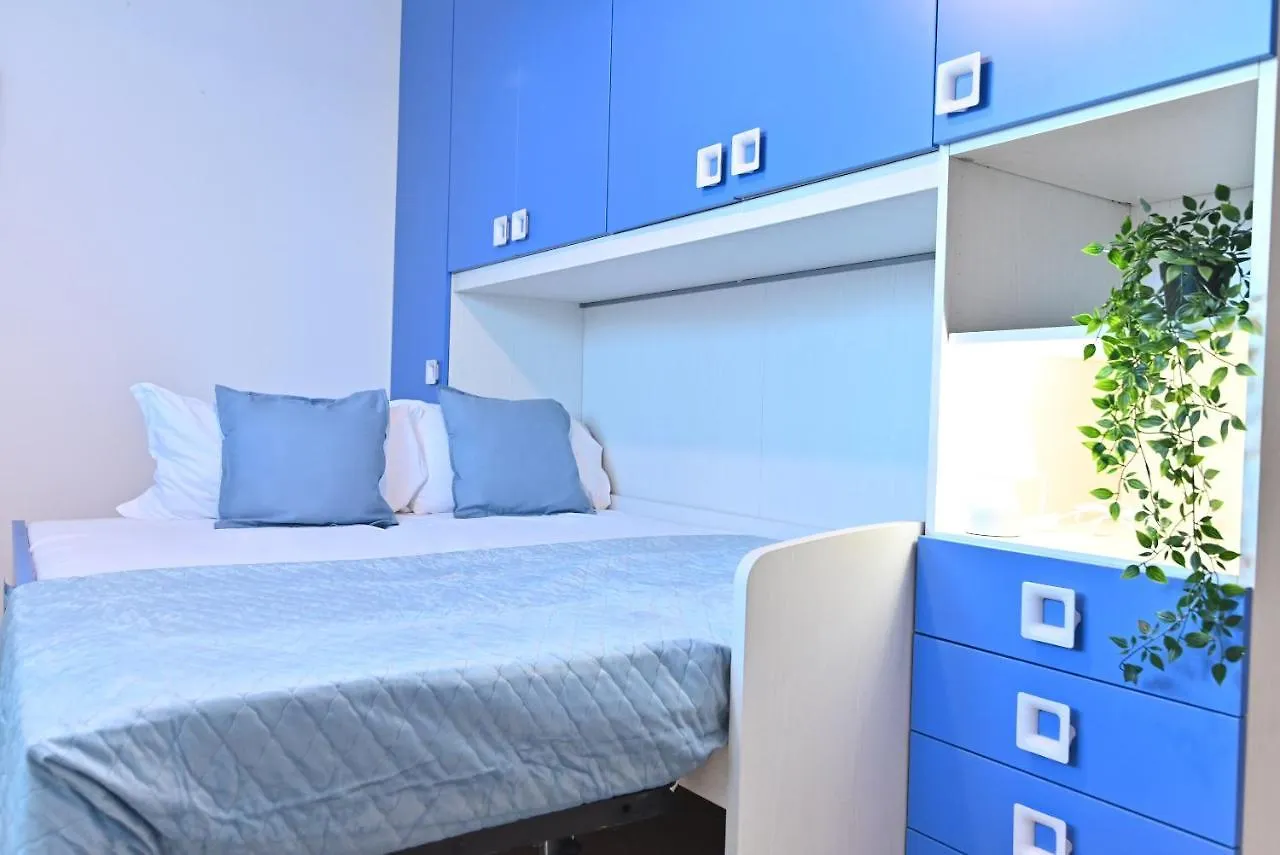 Izzhome Njoy Pula Italy